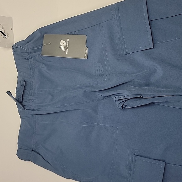KIDS NEW BALANCE NWT RELAXED BLUE CARGO TRACK PANTS - Picture 8 of 10